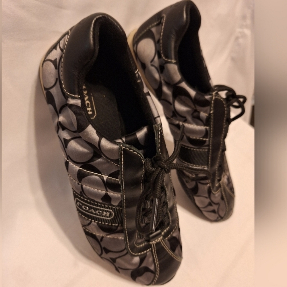 Coach Kirby nylon  black and gray shoes sz 7 excellent condition